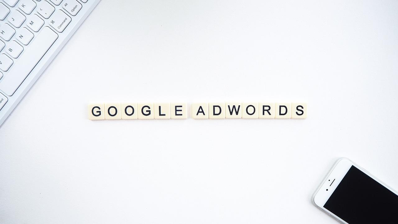 Google広告 (旧称 Google AdWords) の仕組みと始め方と効果と入札業種トップ10